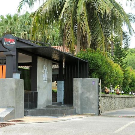 Tiger Hillside Phuket Exterior photo