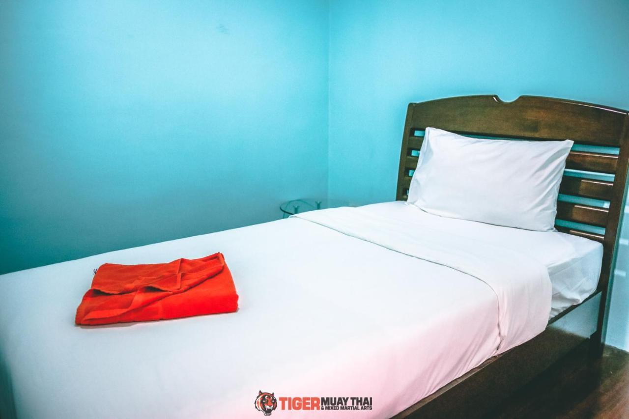 Tiger Hillside Phuket Exterior photo